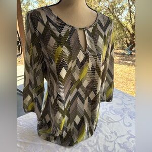 Geometric Print Keyhole Blouse - Olive & Black